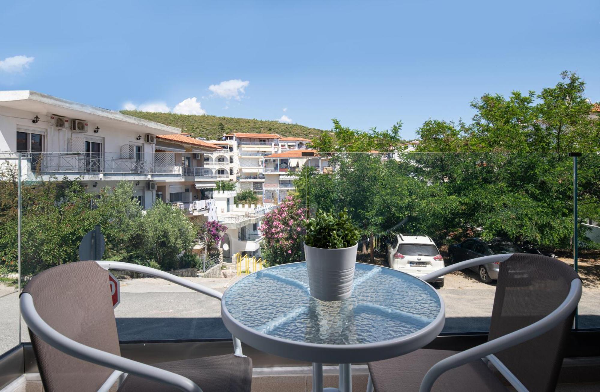 Olenia Luxury 4 Apartment Néos Marmarás
