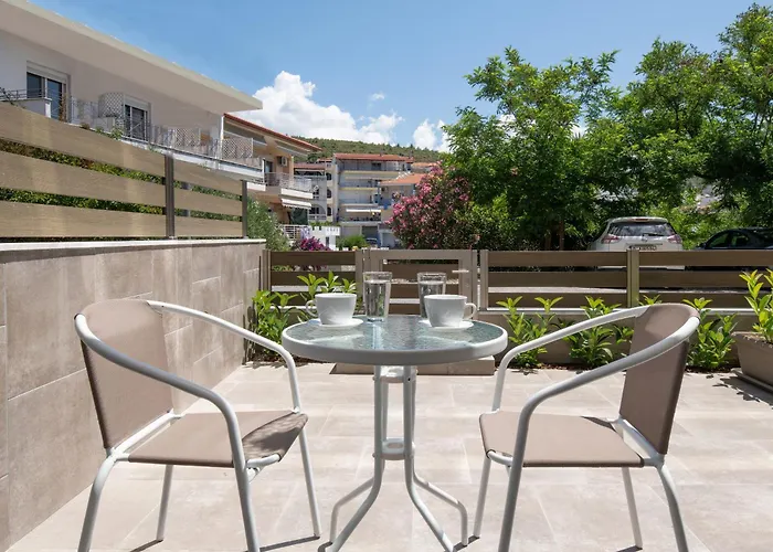 Olenia Luxury Apartments 4